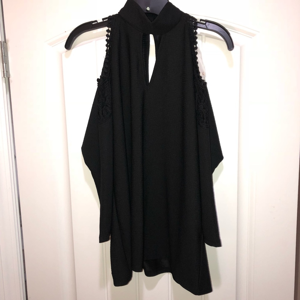 New York & Company Cold Shoulder Top